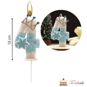 Tordiabi sädelev helesinine tordiküünal kristallidest krooniga number 4