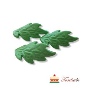 Tordiabi suhkrumassist rohelised lehed sakilise servaga