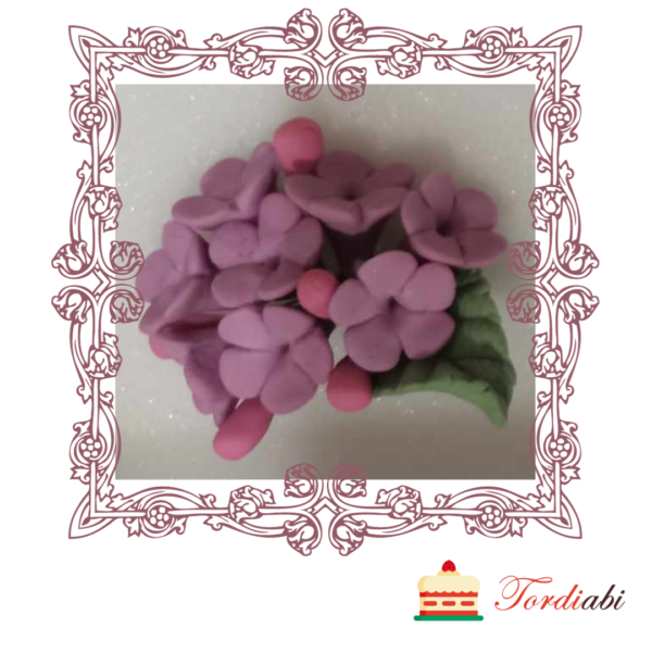 Tordiabi lillekimp lilladest hortensiatestsuhkrudekoor