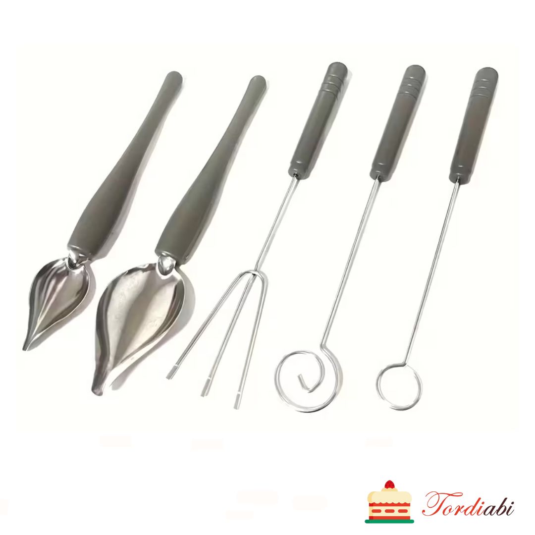 Tordiabi käsitöökommide valmistamise tööriistad